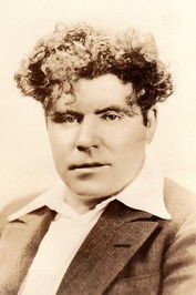 Jim Tully as Ginger