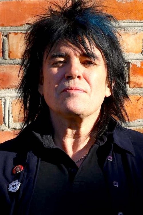 Petter Baarli as Himself