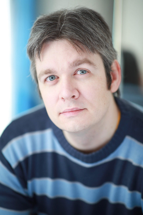 Thomas Robert as Le médecin