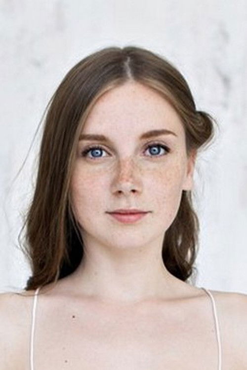 Mariya Ilyakova as Yulya