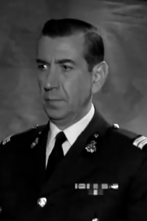 Thanasis Tzeneralis as George Phil