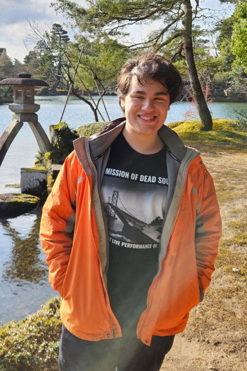 Eduardo Laucas as The Man