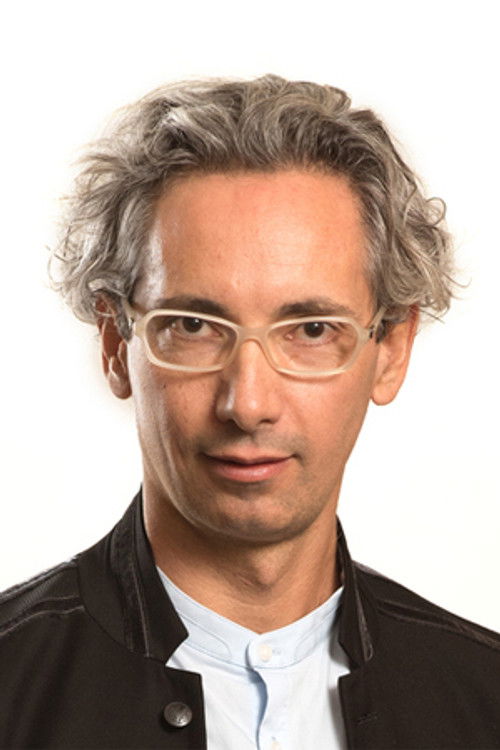 Sebastián Errázuriz as Self