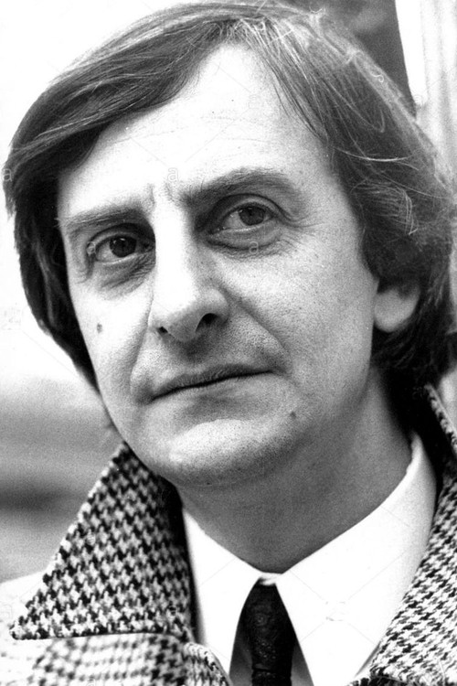 Albert Simono as Inspecteur Leblanc