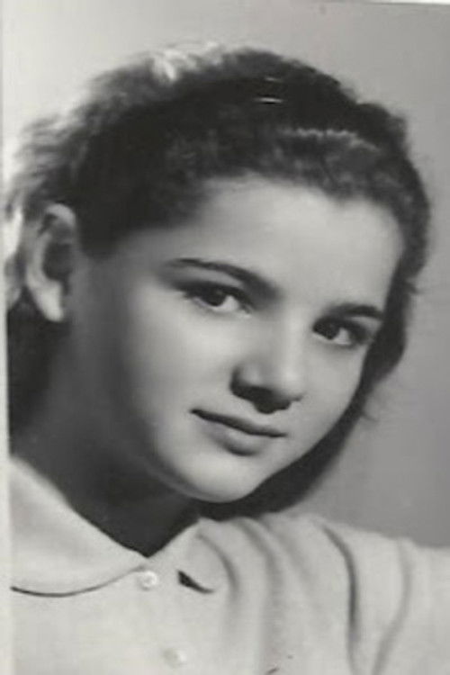 Pilar San Clemente as Niña