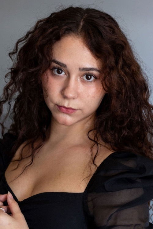 Tatiana O'Brien as Rosa
