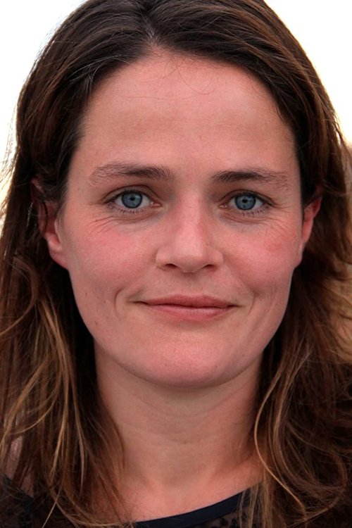 Alexandra Johnes as Phoebe