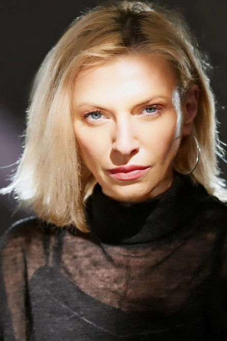 Liliya Maravilya as Mika