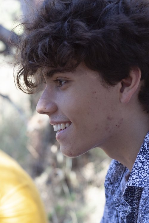 David Santos as Lorenzo (niño)