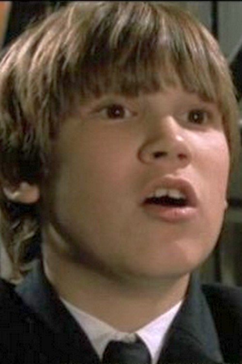 Lorenzo Ariani as il bambino con la pistola