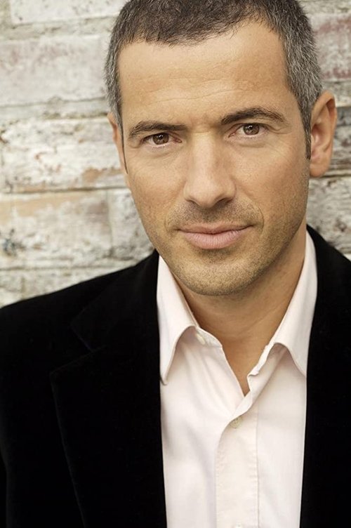 Bruno Putzulu as Max