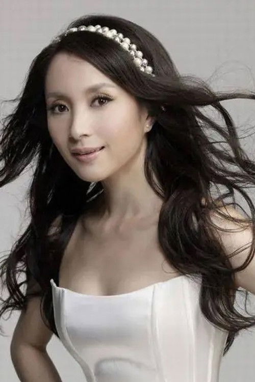 汤灿 as Song Meiling