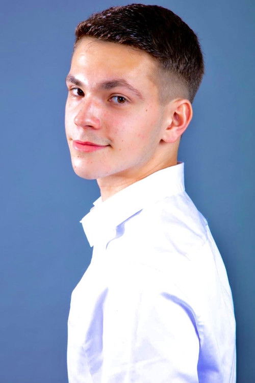 Adam Bengana as Kévin