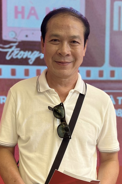 Việt Thắng as Cocaine Policeman