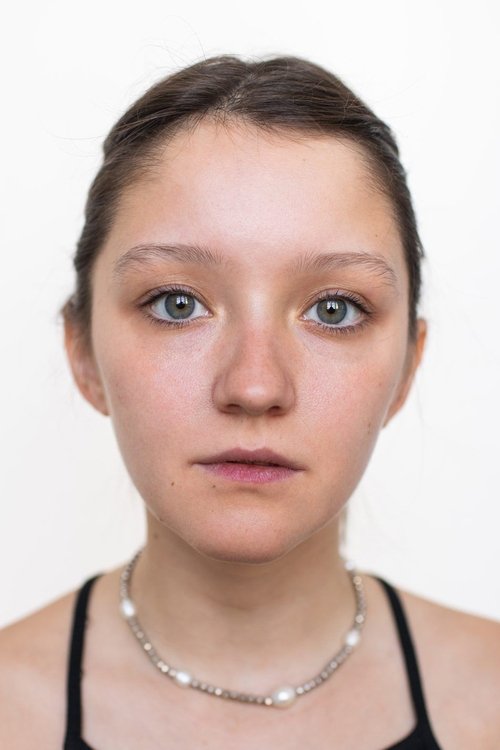 Maria Wróbel as Wiola