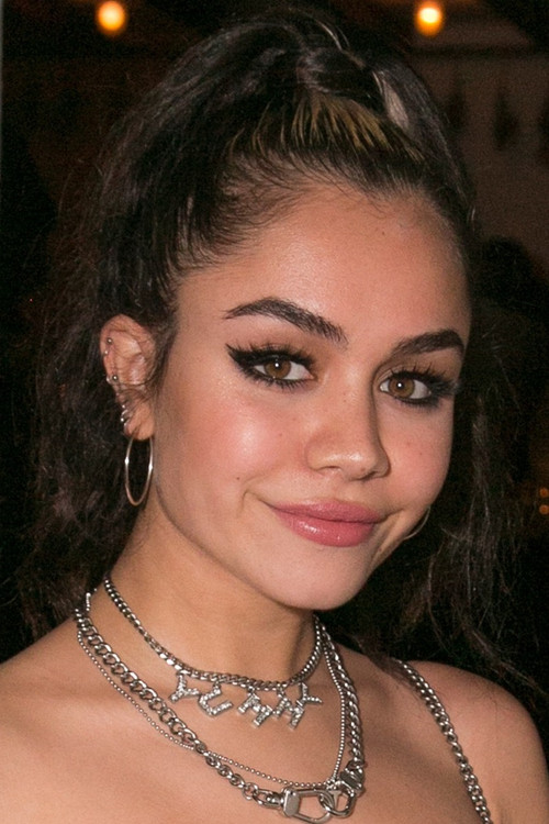 Tara Yummy as Prom Student #14