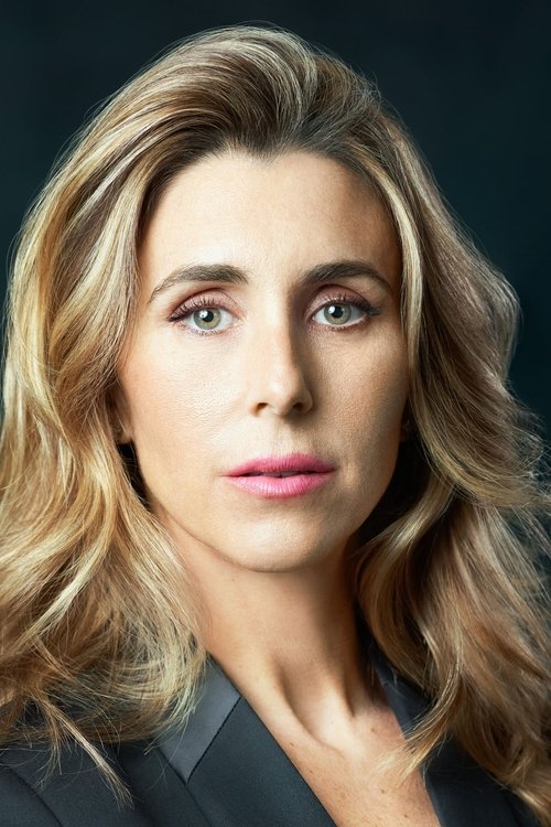 Sarah Megan Thomas as Sandra