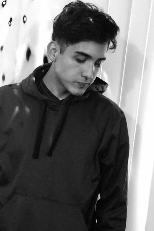 Alexis Adrián as Marcus Kelevra