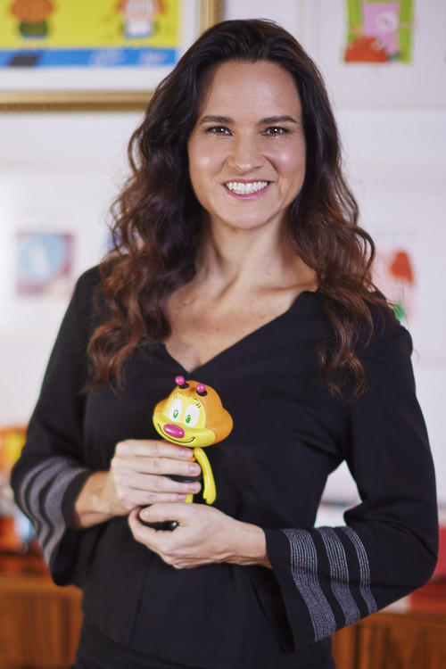 Mariana Caltabiano as 