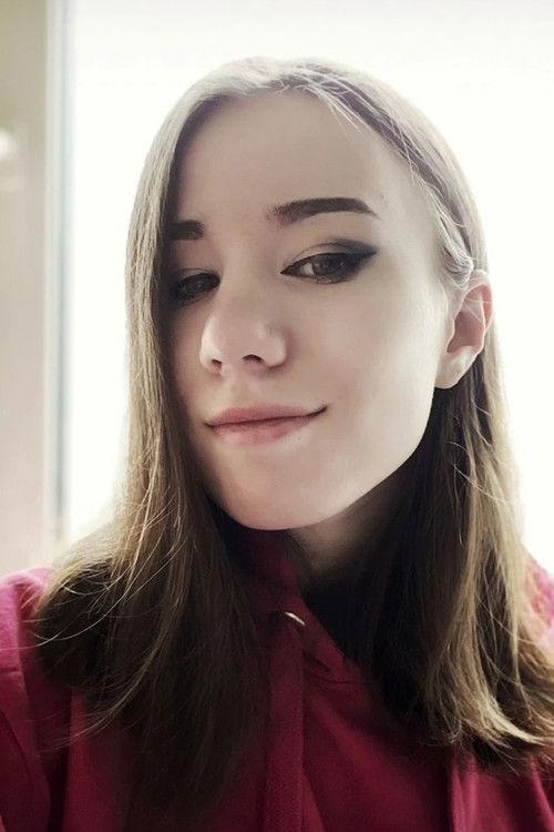 Ваня Tail as Кросс, Лия