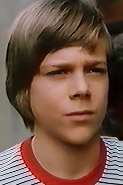 Jens Binneböse as Achim