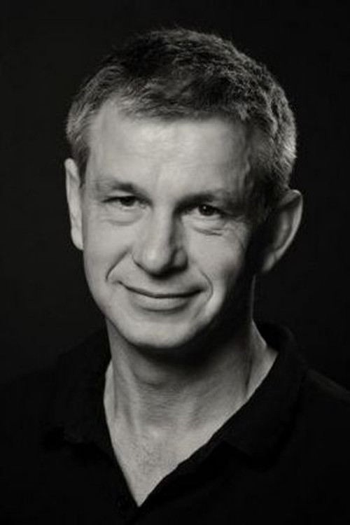 Grzegorz Gadziomski as captain of a ship