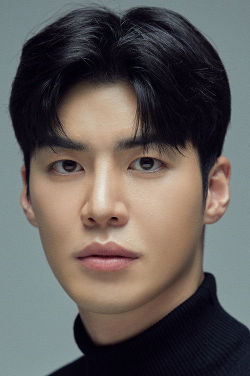 Jung Soo-han as Kim Min-jun