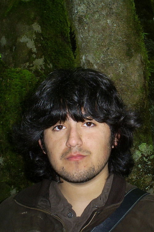 David Dinamarca as Estudiante