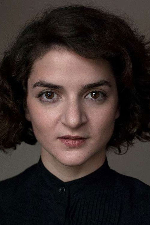 Maria Moschouri as Elli Savidaki