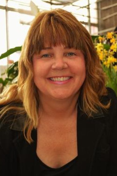 Lisa Hinds as Lt Henderson's Widow