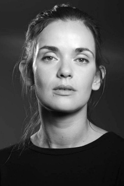 Diana Sedano as Rafa