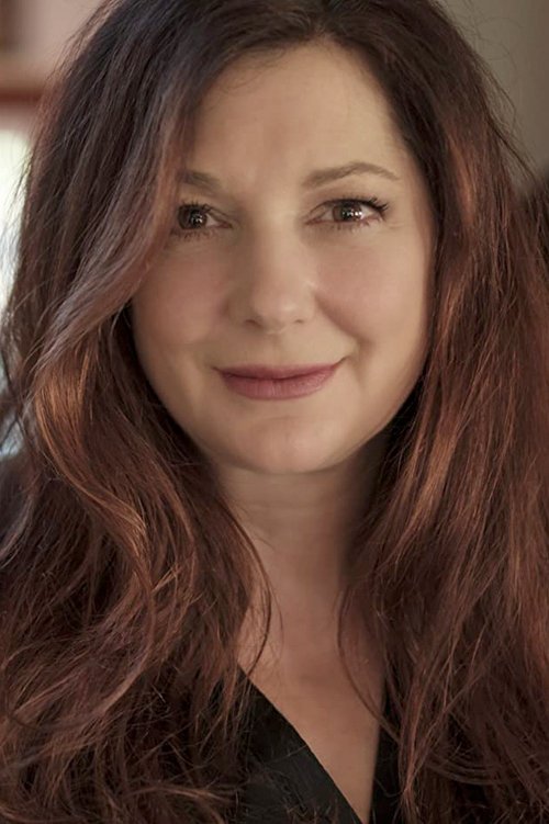 Dorian Frankel as Evelyn Bridge