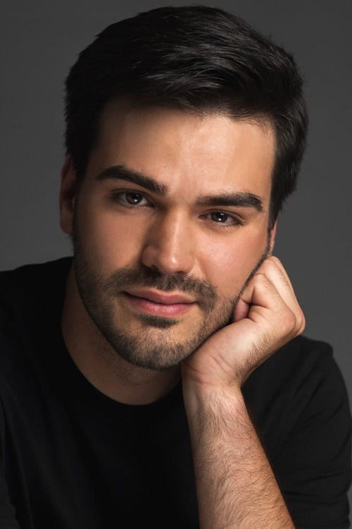 Guilherme de Bastos Lima as Servo / Arquiteto / Homem Comunidade