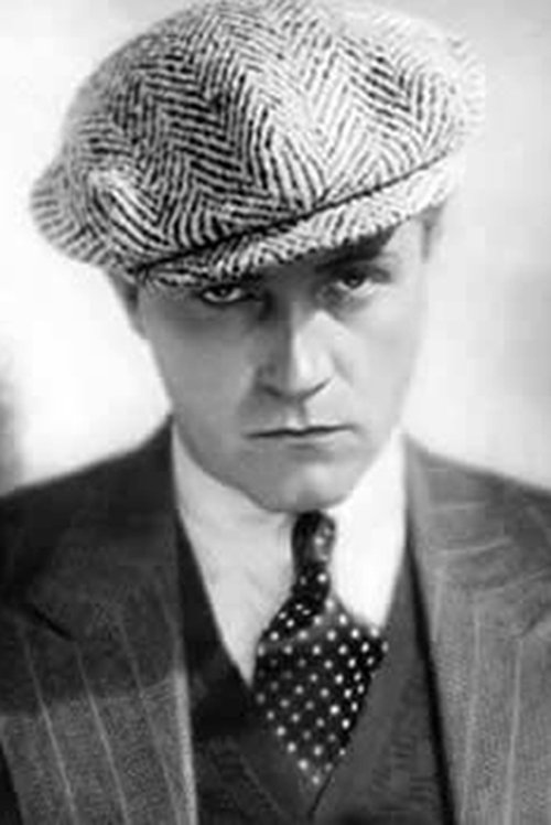 Hanns Schwarz as Self