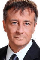 Rolando Graña as TV Interviewer