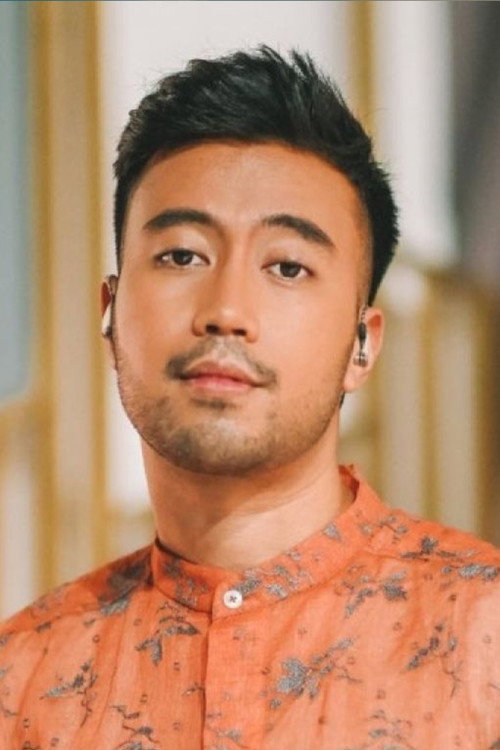 Vidi Aldiano as Tukang Parkir