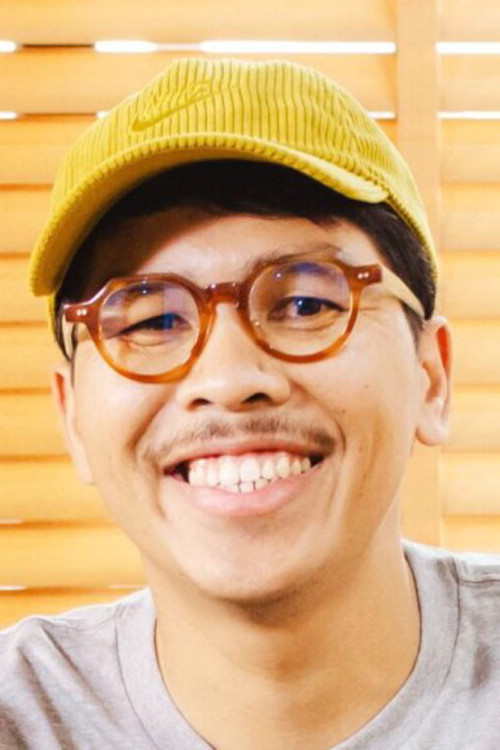 Sorasart Wisetsin as 7-Eleven Staff