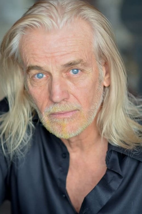 Ron McCoy as Max DeLaine