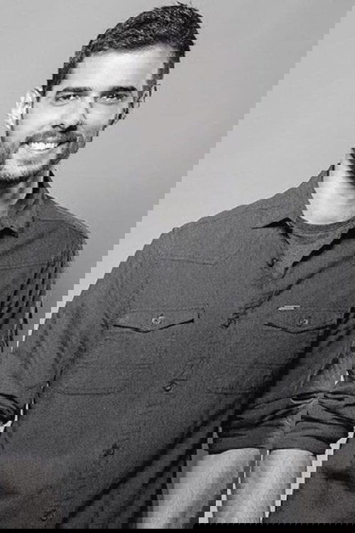 Ángel Gómez Hernández as Joven