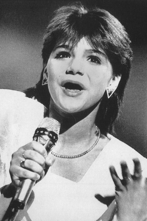 Sandra Kim as Koningin