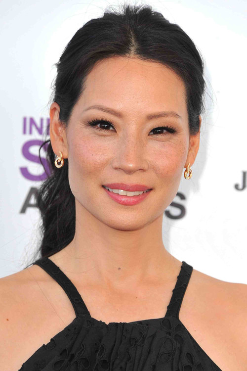 Lucy Liu as Viper (voice)