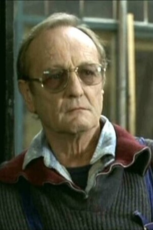 Pascal Leguennec as Taxi driver