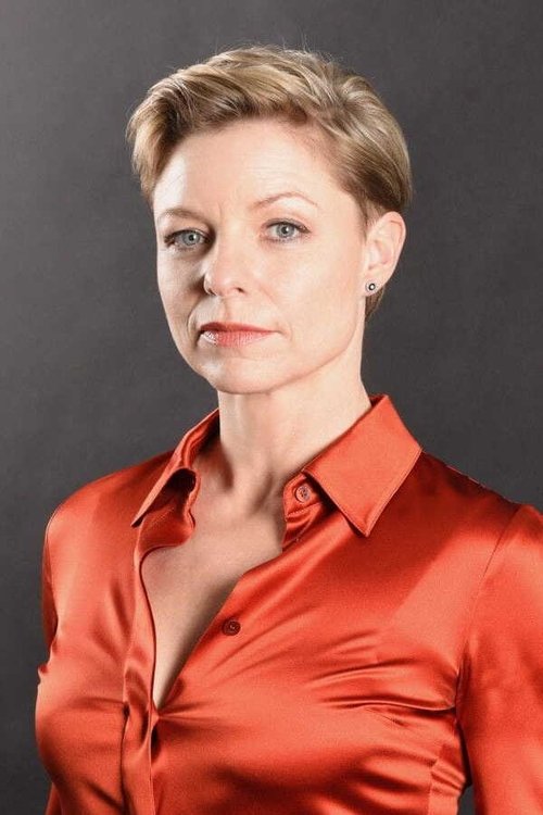 Julia Grimpe as Jessica