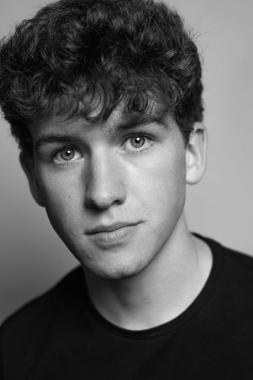 Seán Treacy as John aged 14