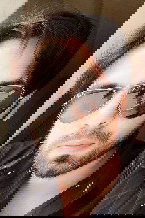 Ravi Pandey as Sharad