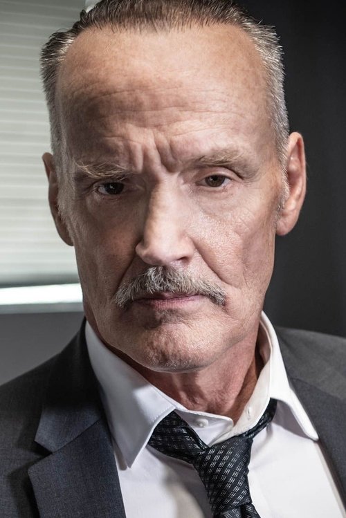 Michael Bowen as Slater