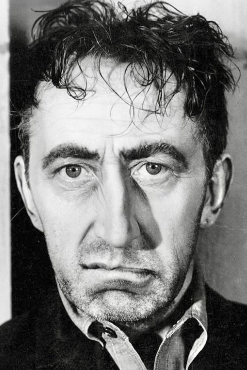 Ted Billings as Shoeshine Man (uncredited)