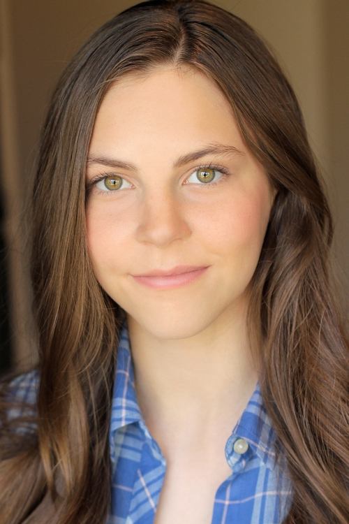Kaitlyn Dias as Natalie