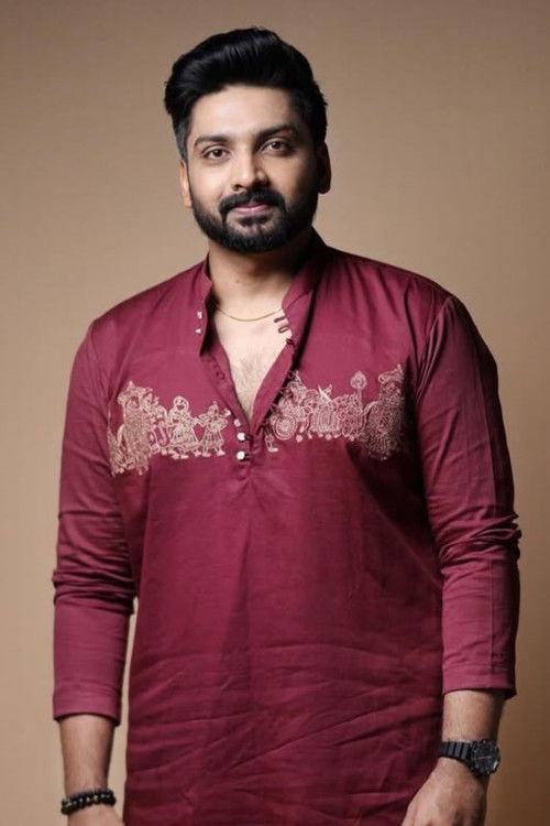 Thejus Jyothi as Binoy