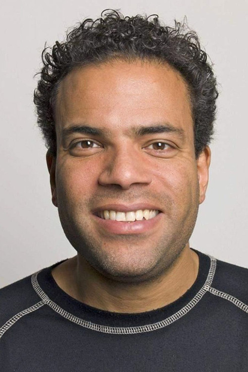 Jeffrey Spalburg as Roberto